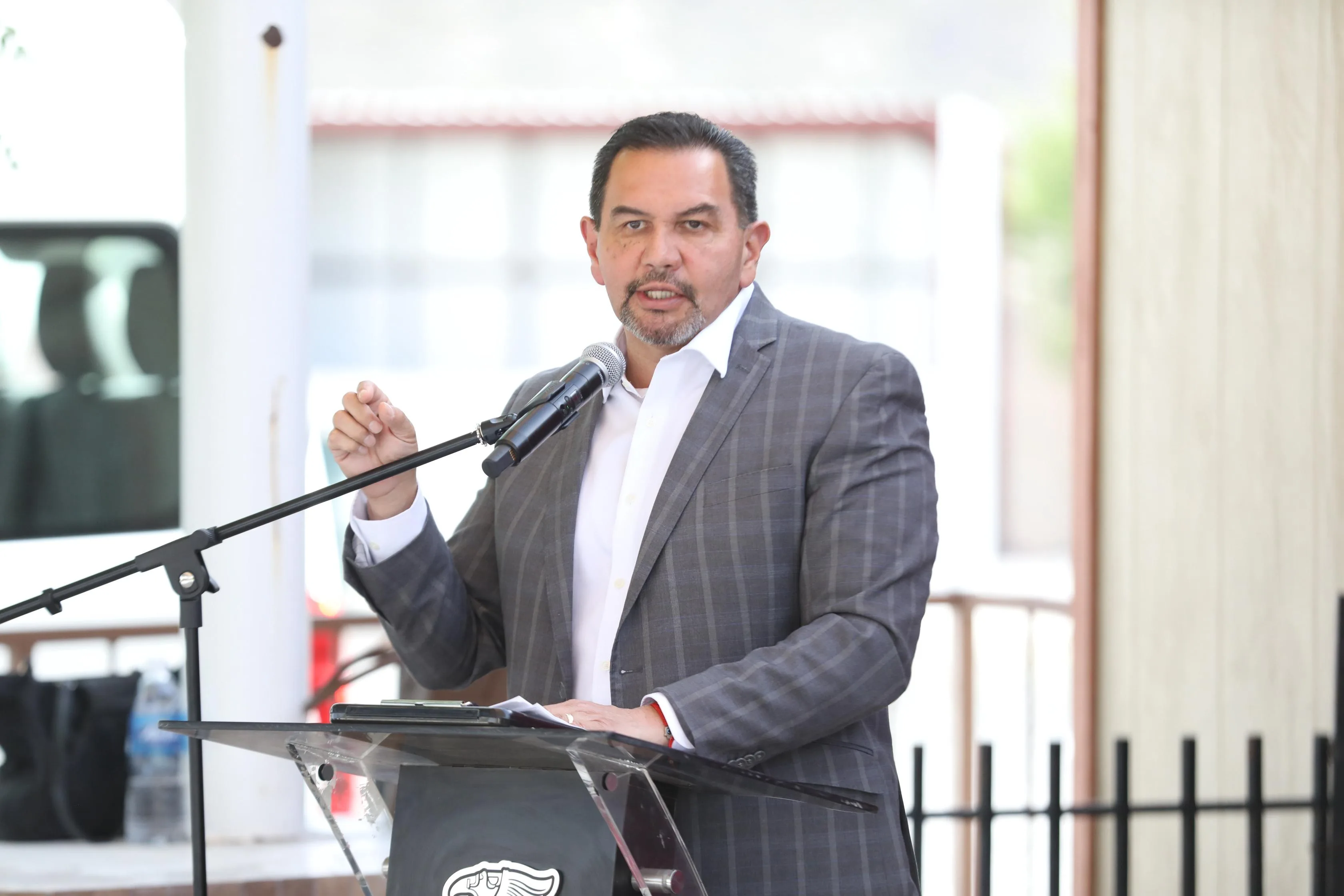 Alcalde de Ciudad Juárez entrega apoyo a proyectos ganadores del Presupuesto Participativo 2025 - imagen 1