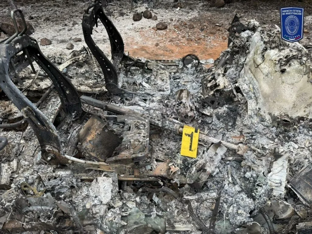 Aseguran tres vehículos robados, fusil y explosivos en Madera - imagen 3