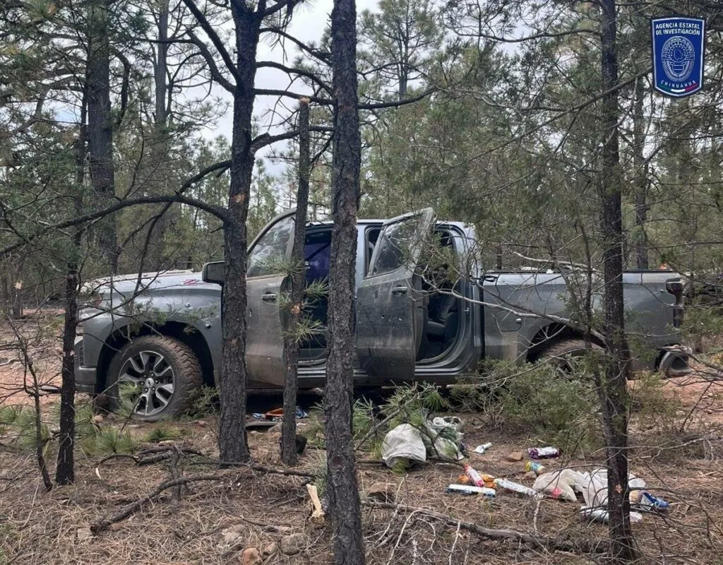 Aseguran tres vehículos robados, fusil y explosivos en Madera - imagen 5