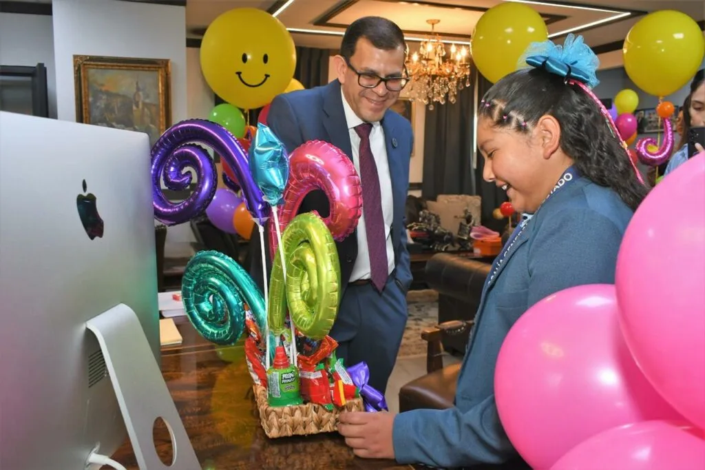 Niña tarahumara de 12 años asume como Fiscal General de Chihuahua - imagen 21