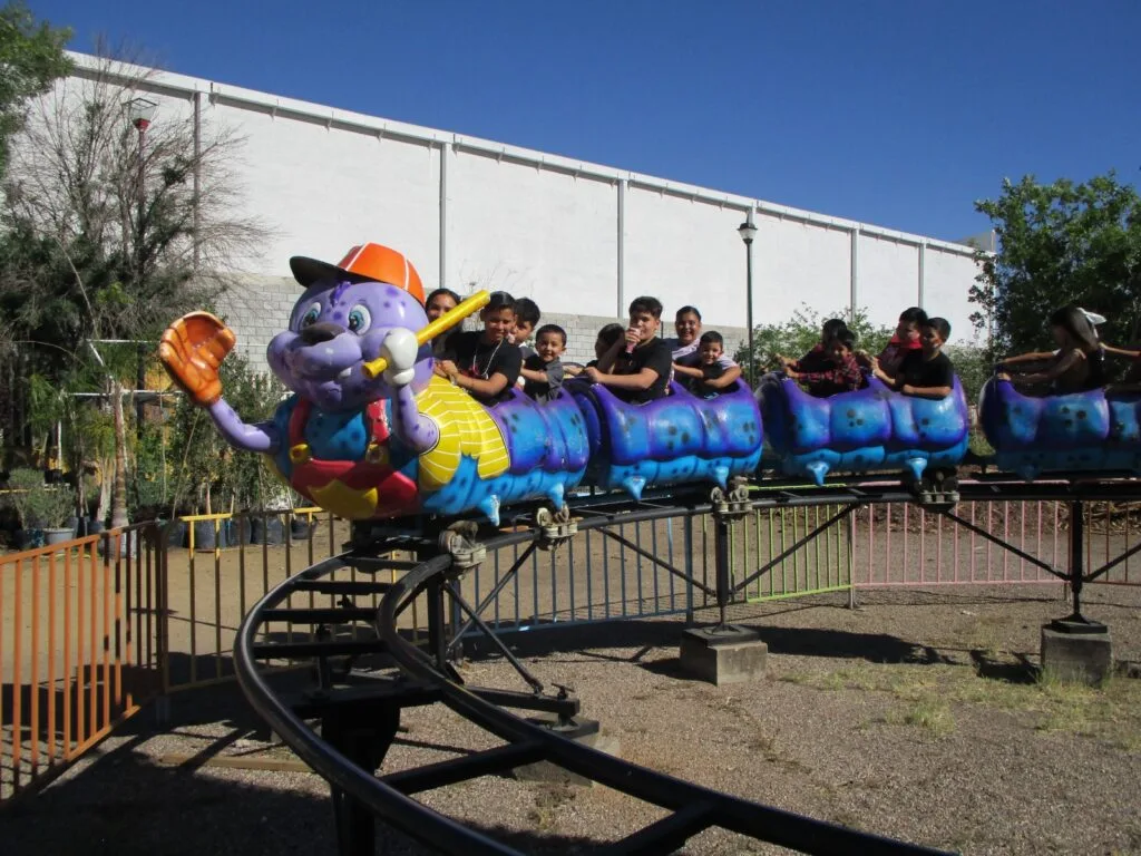 FGE y AEI festejan el Día de la Niñez en Parral con juegos y rifa de regalos - imagen 12