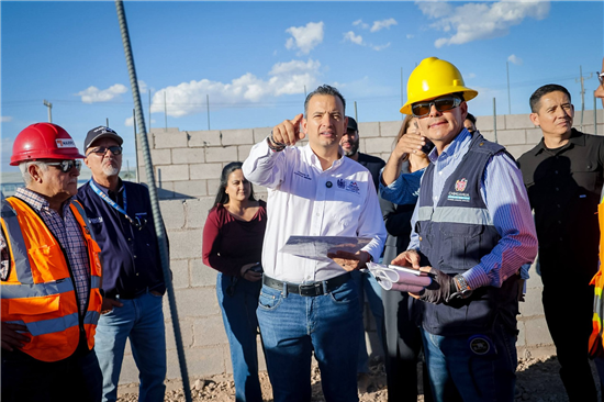 Alcalde Bonilla supervisa avances de la Comandancia Oriente en Chihuahua