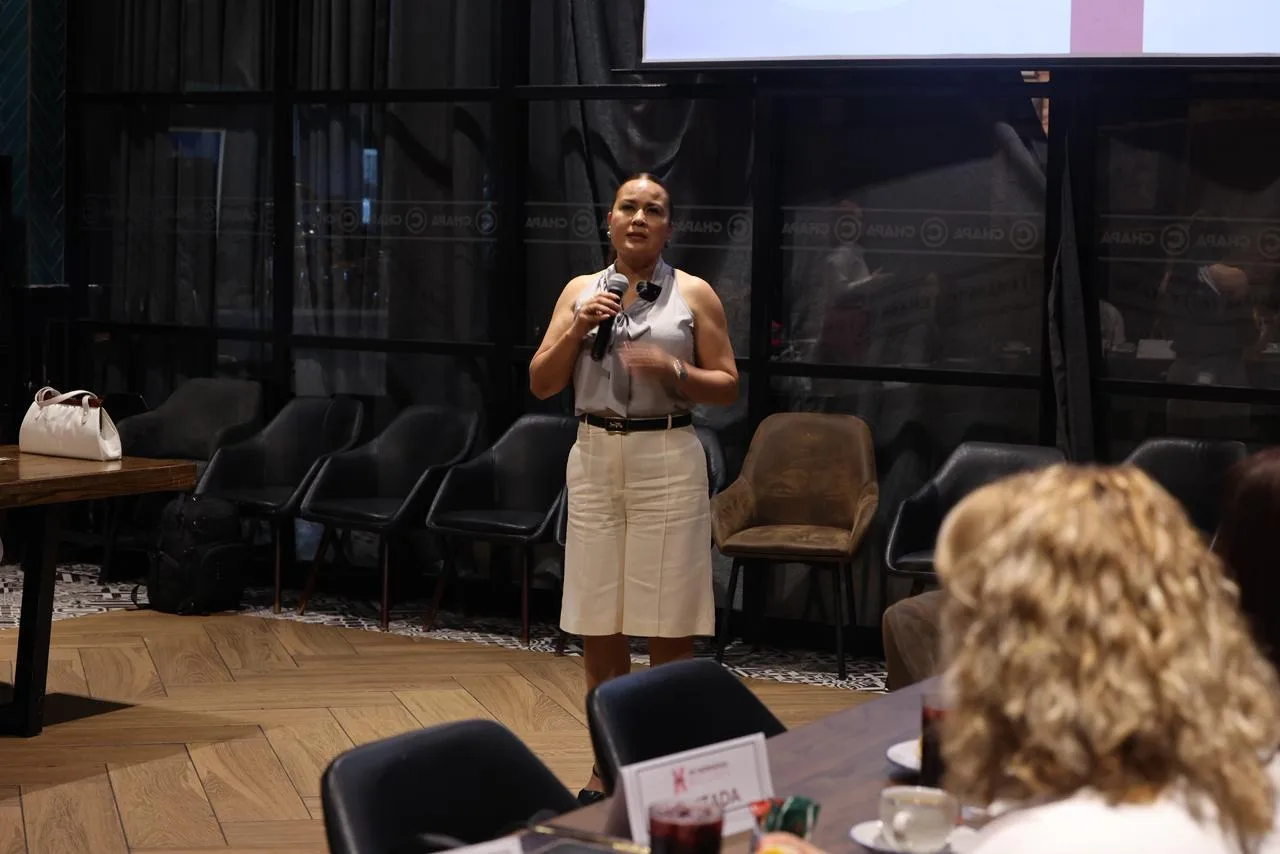 Titular de DABA participa como invitada en reunión de JRZ Mujeres Empresarias