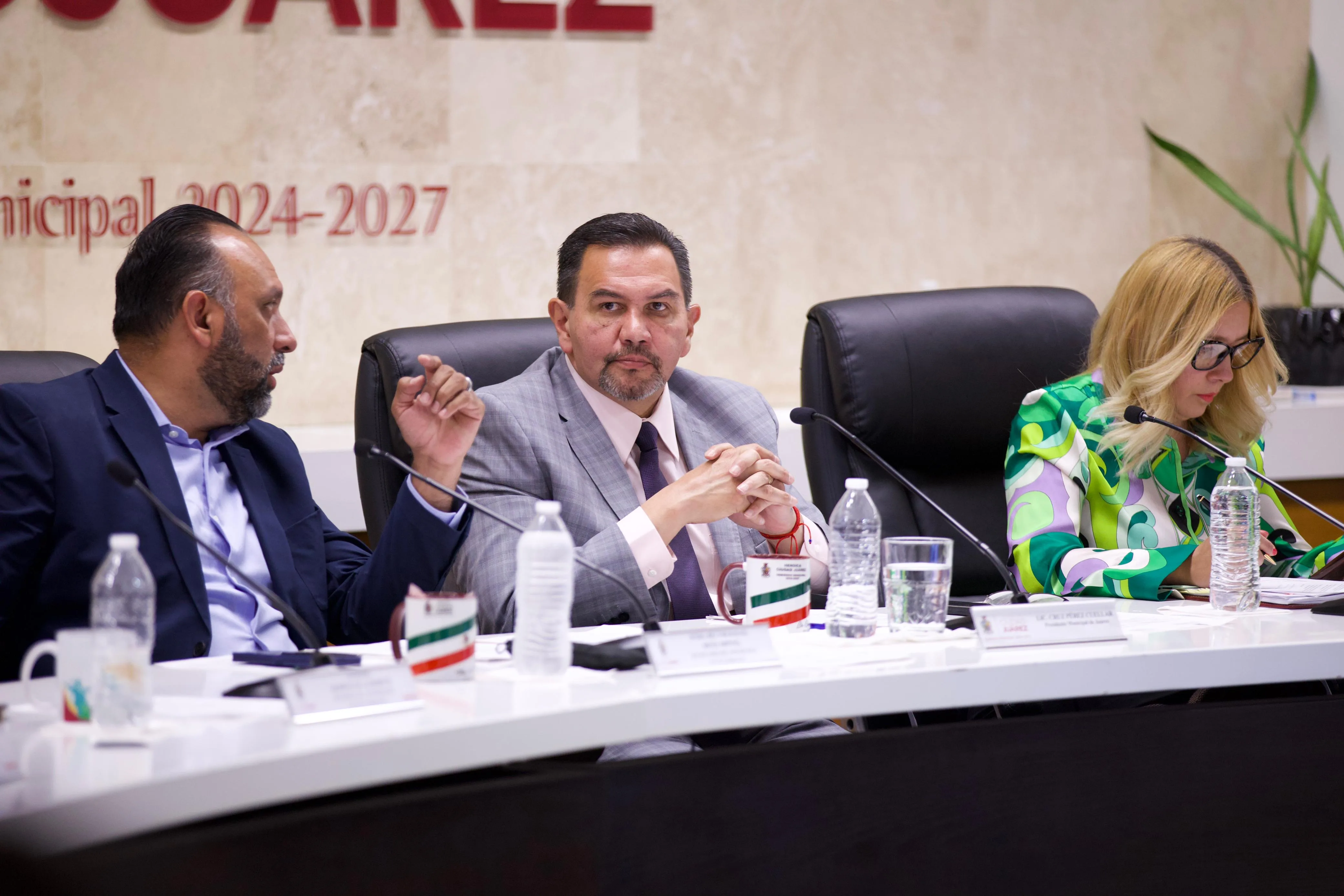 Cabildo de Juárez aprueba regularización de 51 lotes habitacionales para igual número de familias
