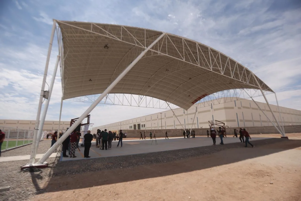 Municipio invierte 3.2 millones de pesos en canchas deportivas para la Secundaria Técnica 97 de Ciudad Juárez - imagen 14