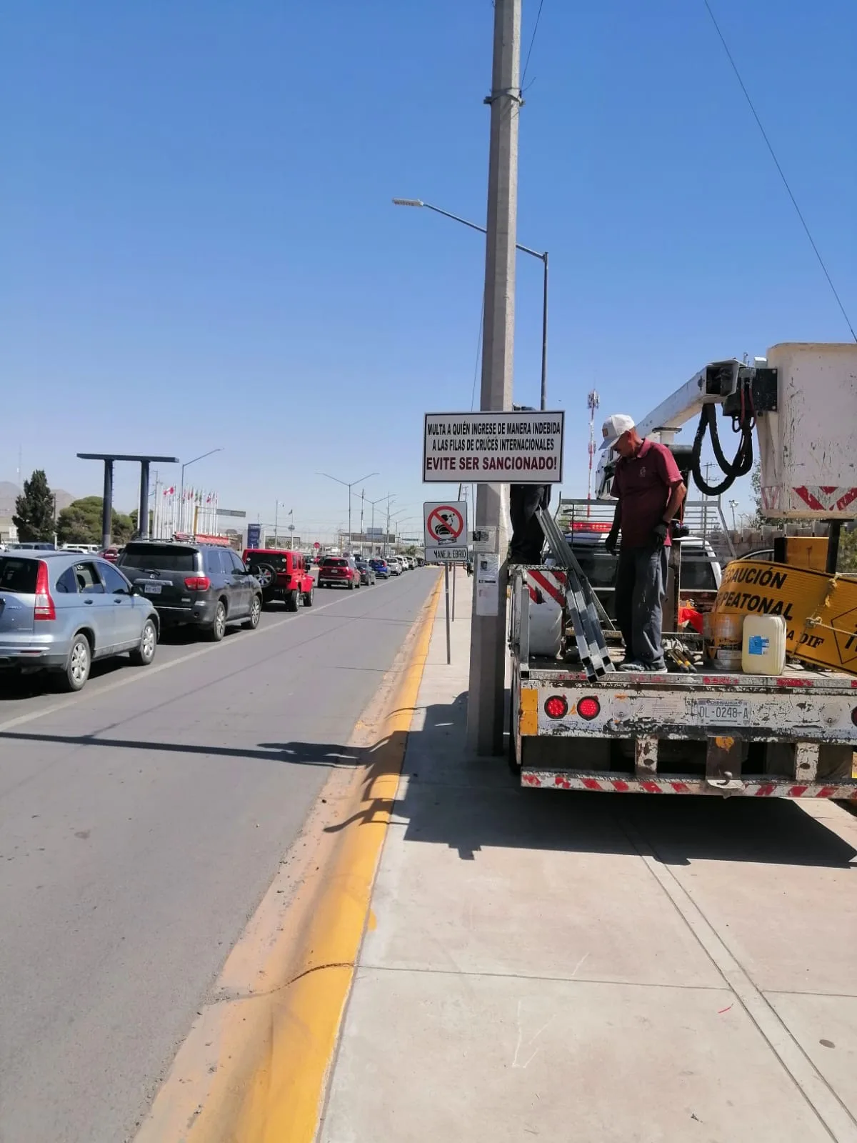Pintura y señalización vial avanzan en avenidas clave de Ciudad Juárez