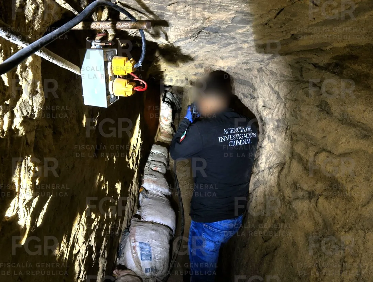 FGR descubre túnel clandestino conectado a poliducto de Pemex en Santa Catarina, Nuevo León - imagen 24