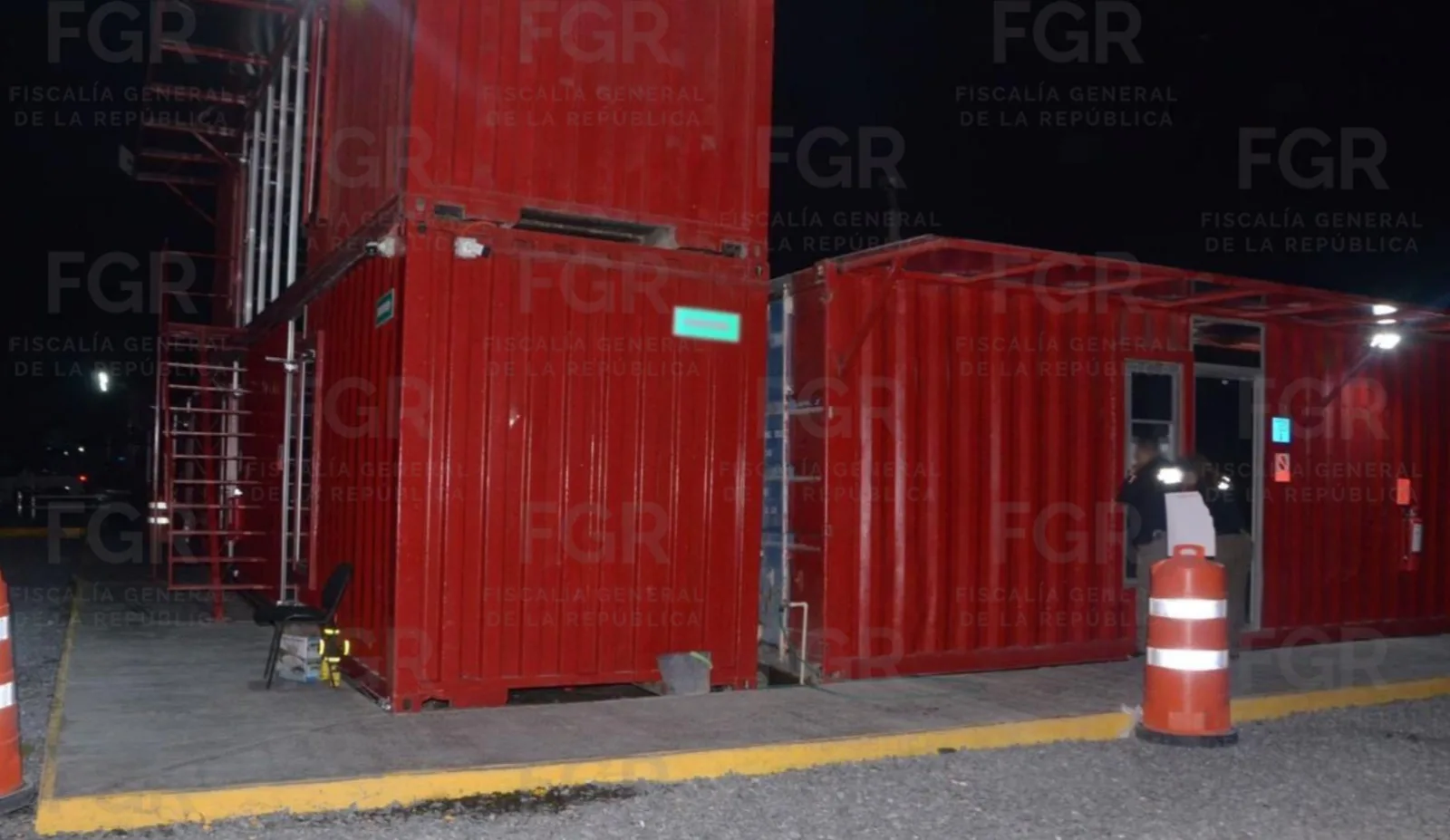 FGR descubre túnel clandestino conectado a poliducto de Pemex en Santa Catarina, Nuevo León - imagen 28