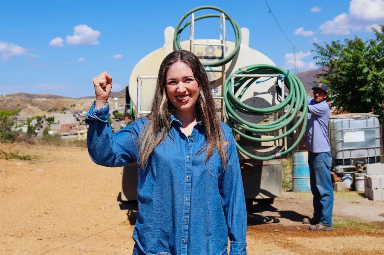 Familias de Ranchito La Esmeralda reciben agua gratuita por primera vez tras amparo judicial en Parral