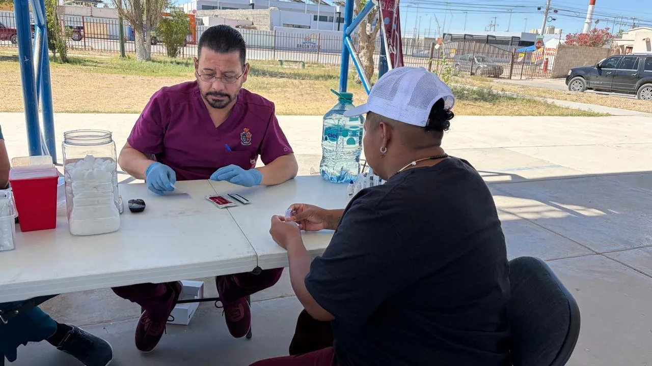 Brigadas de salud en Juárez aplican 589 acciones preventivas en dos puntos de la ciudad - imagen 10