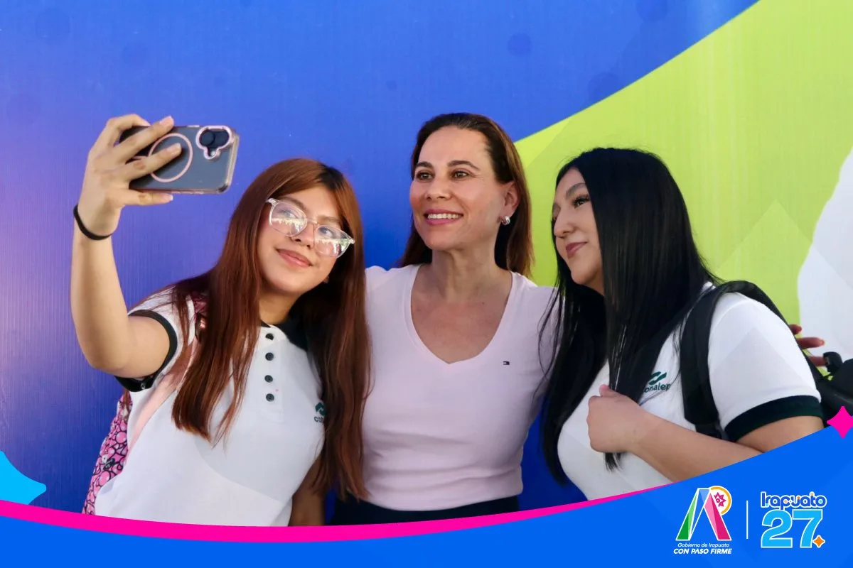 Irapuato celebra el Día del Estudiante con rally de integración encabezado por la presidenta municipal - imagen 4