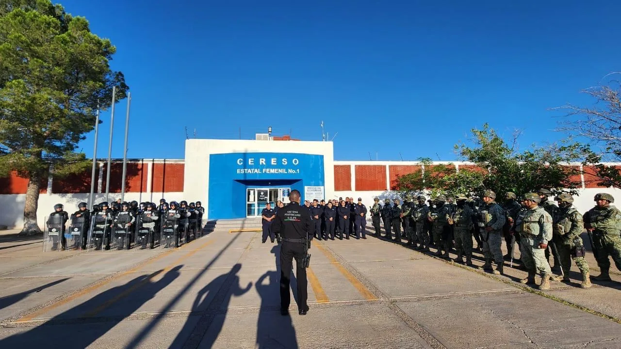 Operativo en CERESO Femenil de Aquiles Serdán moviliza 118 elementos y no halla objetos prohibidos