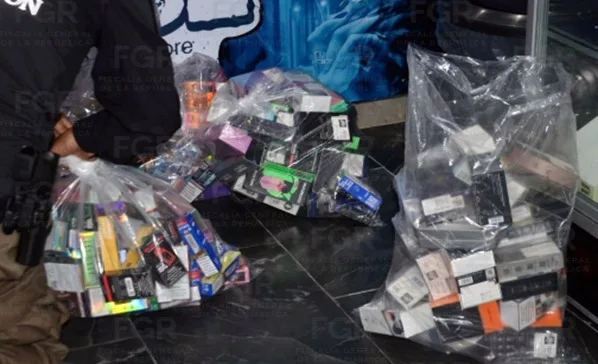 Detienen en Cancún a presunto vendedor de vapeadores a menores con más de 480 dispositivos asegurados - imagen 4