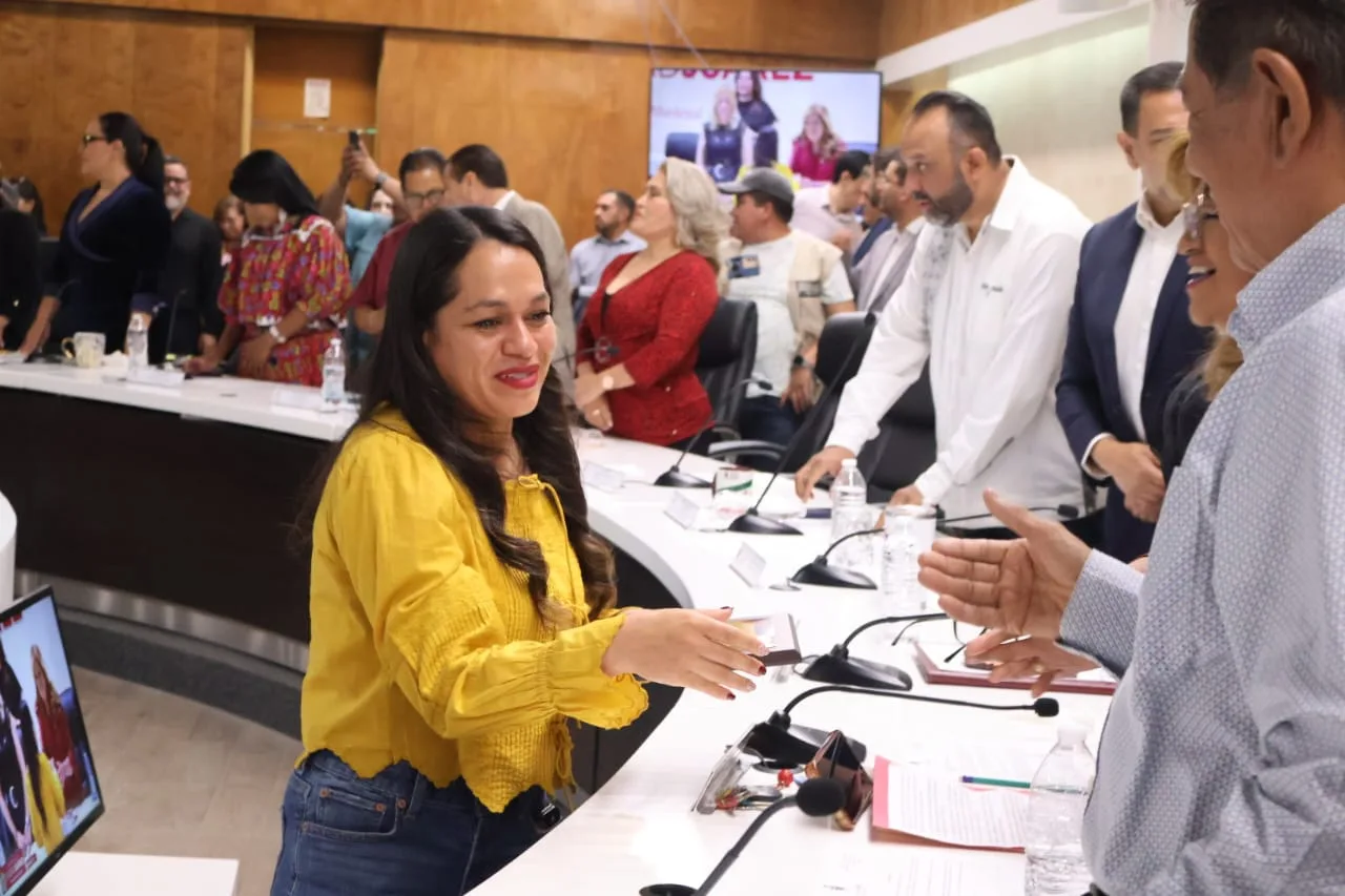 Reconocen a empleada de Limpia en Ciudad Juárez por su compromiso en el servicio público - imagen 2