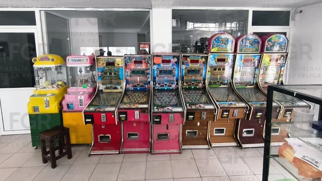 FGR asegura 16 máquinas tragamonedas en operativo en Centro, Tabasco - imagen 8