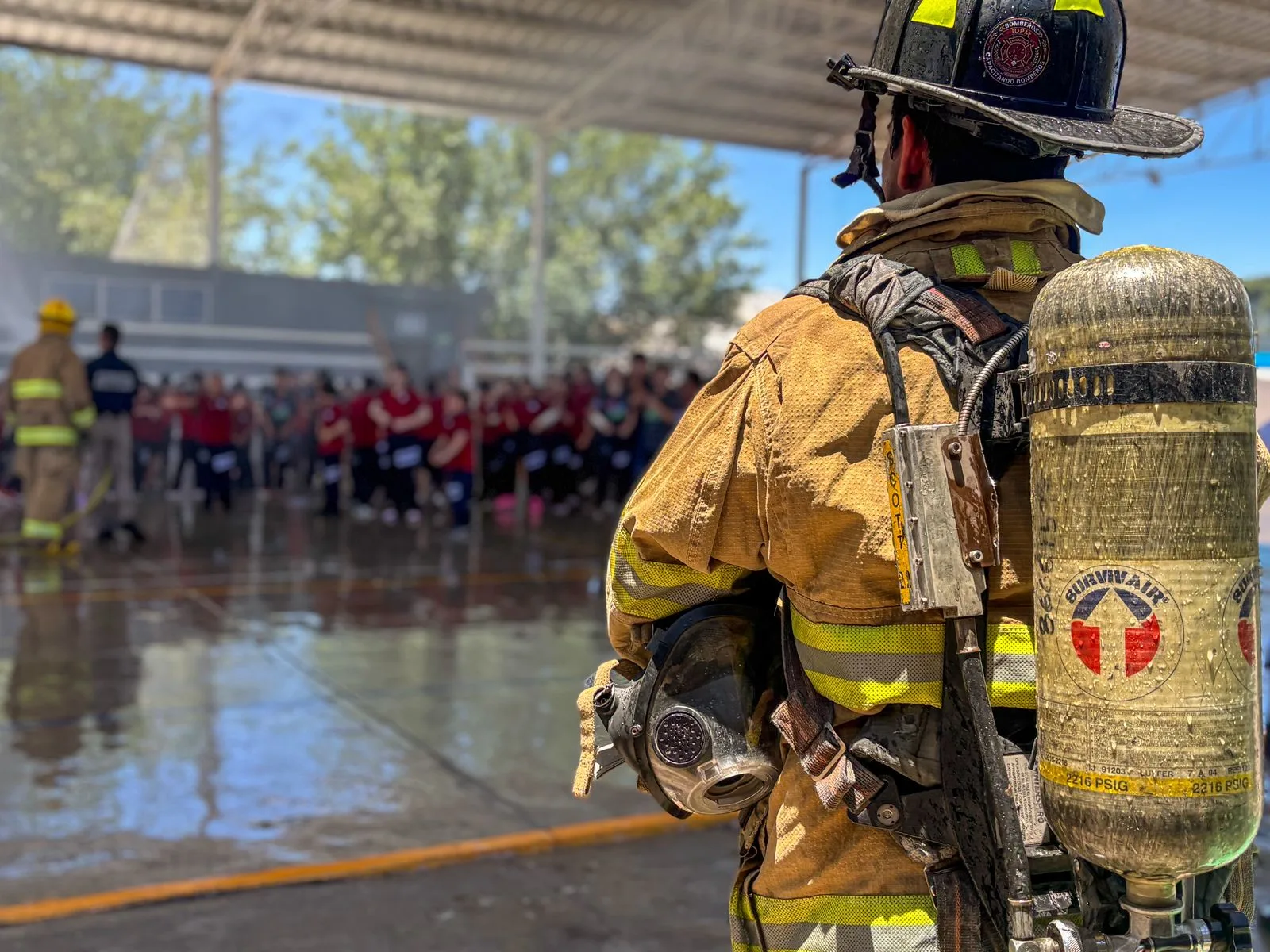 Bomberos capacitan a estudiantes del Instituto Allende en evacuación y manejo de emergencias