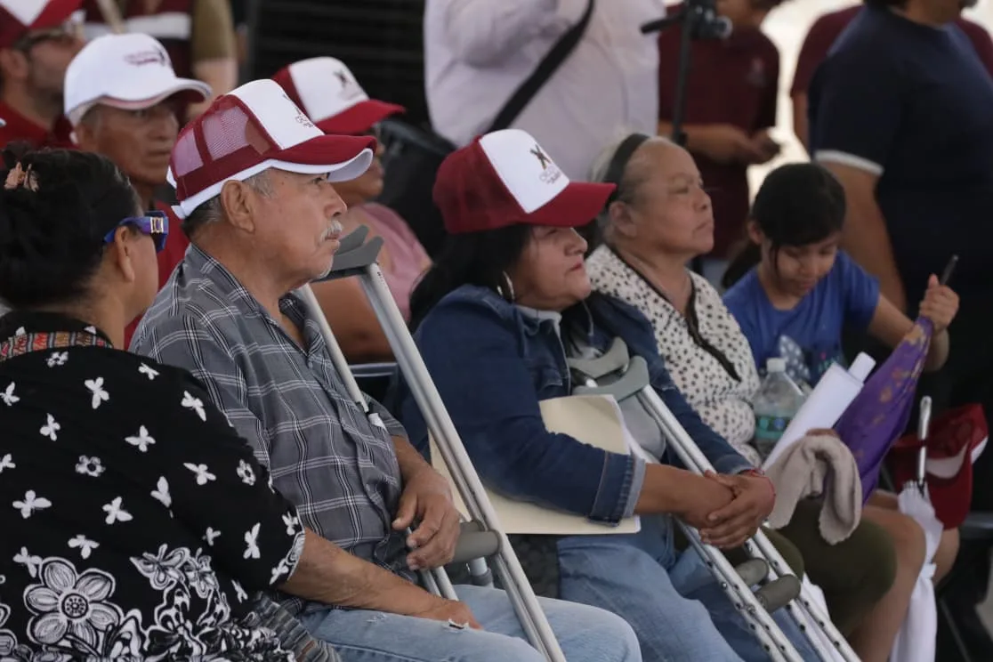 Alcalde Cruz Pérez Cuéllar lidera Cruzada por la Paz en Senderos de San Isidro, Ciudad Juárez - imagen 6