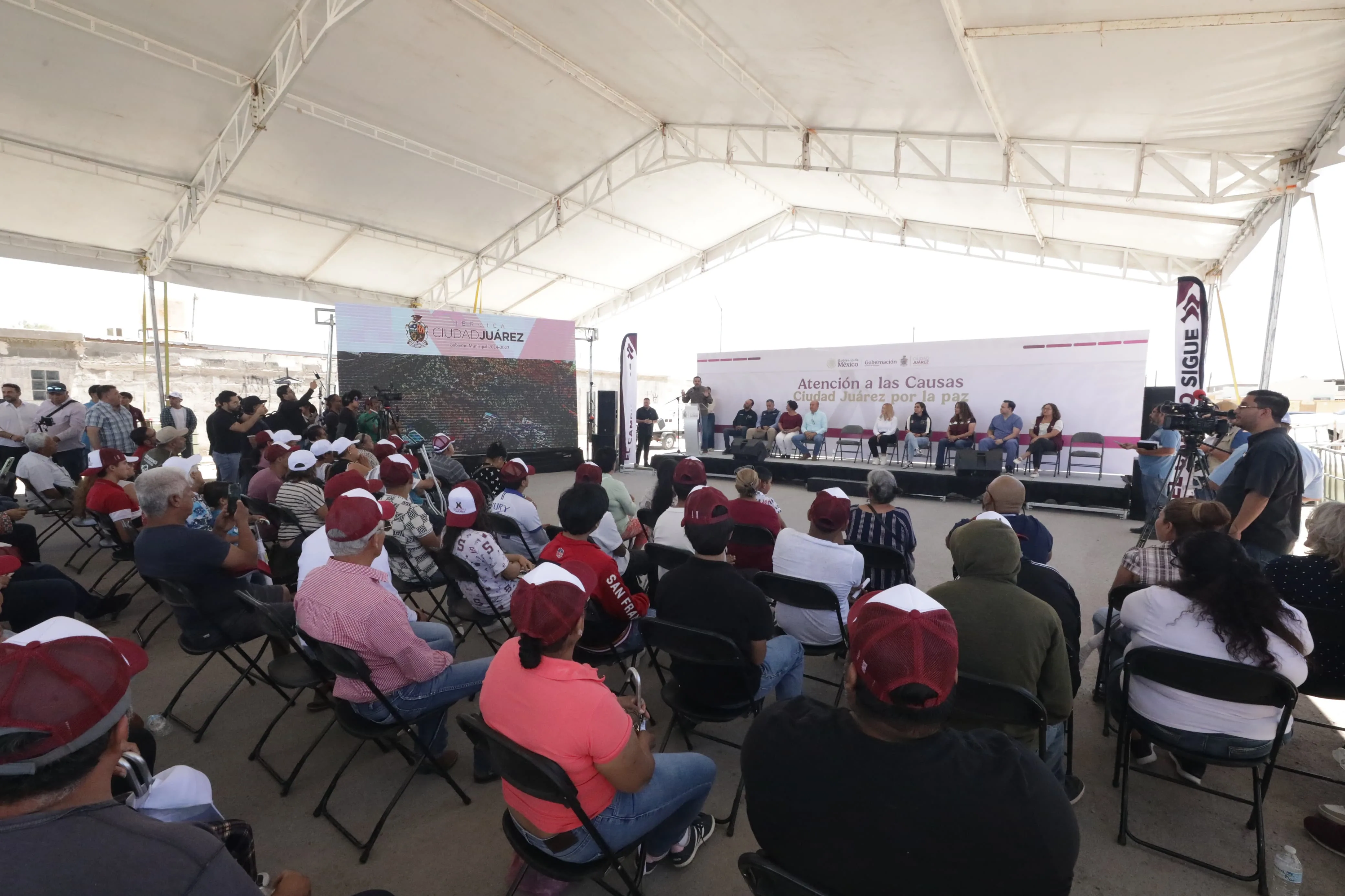 Alcalde Cruz Pérez Cuéllar lidera Cruzada por la Paz en Senderos de San Isidro, Ciudad Juárez - imagen 15