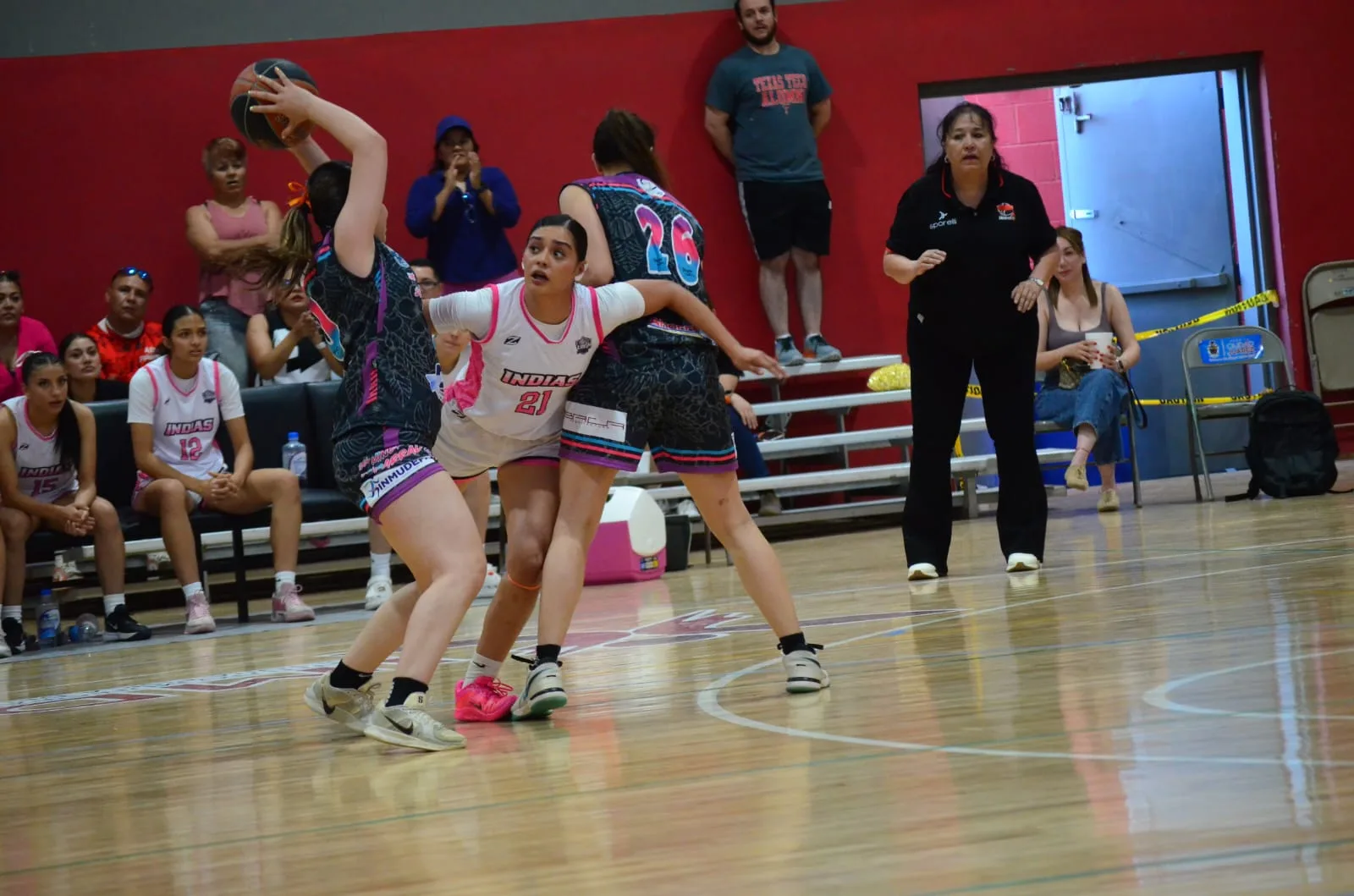Indias de Juárez remontan y vencen a Mineras de Parral en la Liga Estatal de Basquetbol - imagen 1