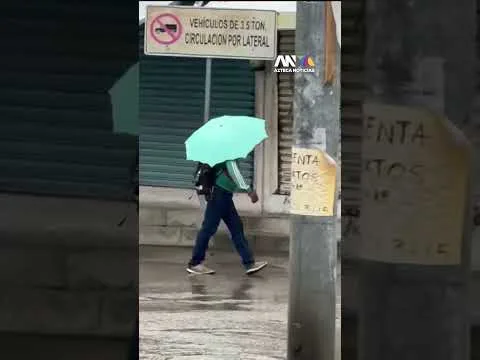 Tormenta tropical Boris provoca olas de hasta 5 metros y cierre del puerto en Acapulco