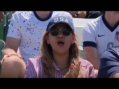 Aficionados del Team USA asisten a última sesión de entrenamiento antes del Mundial