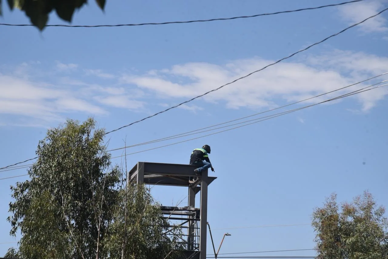 Cierre temporal de la calle Tapioca por instalación de puente peatonal en Culiacán - imagen 17
