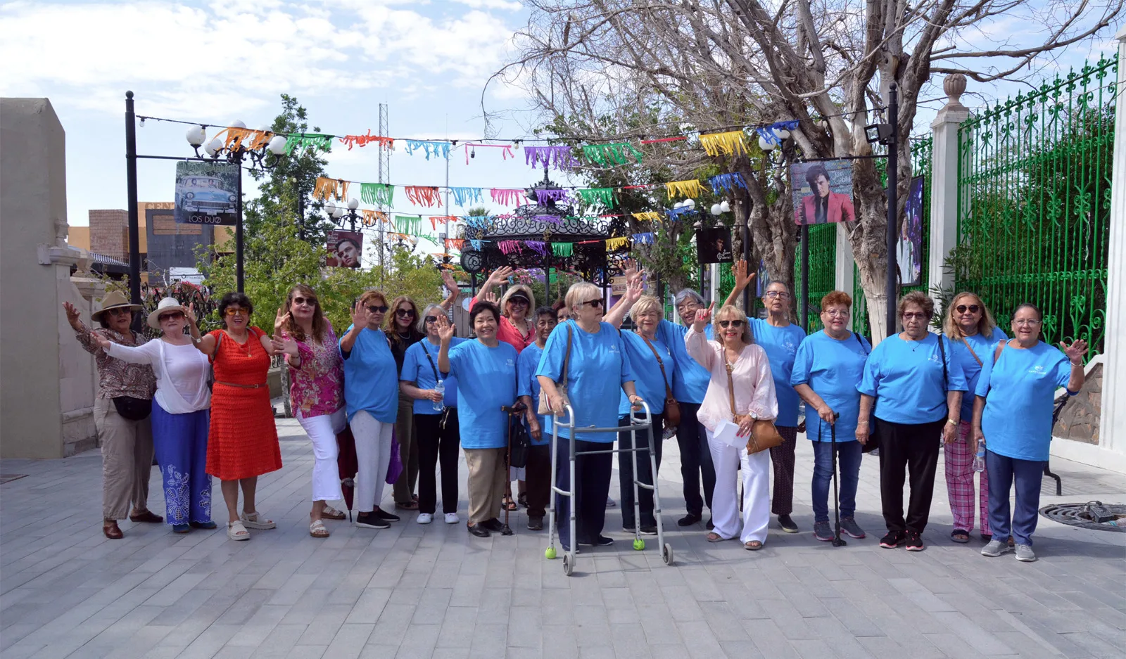 Adultos mayores del Centro Comunitario Fovissste Chamizal visitan el Museo Juan Gabriel en Chihuahua - imagen 3