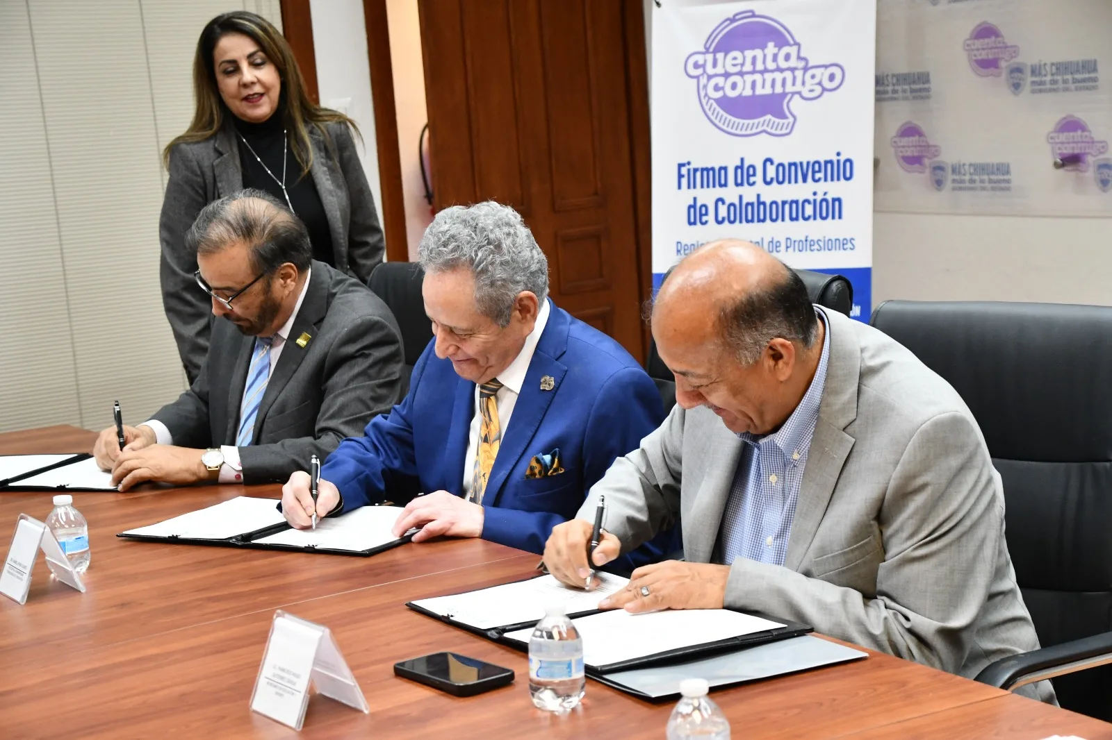 SEyD agiliza entrega de cédulas profesionales estatales para egresados en Chihuahua - imagen 3