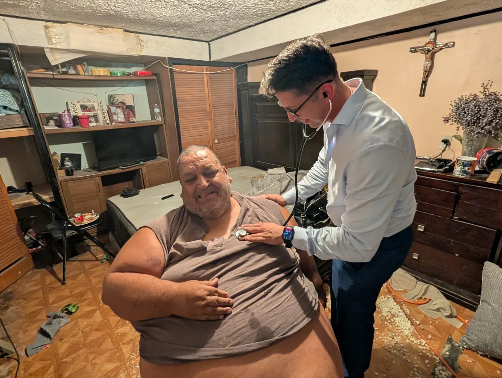 Programa Médico a tu Puerta ofrece atención médica gratuita a personas con movilidad limitada en Chihuahua