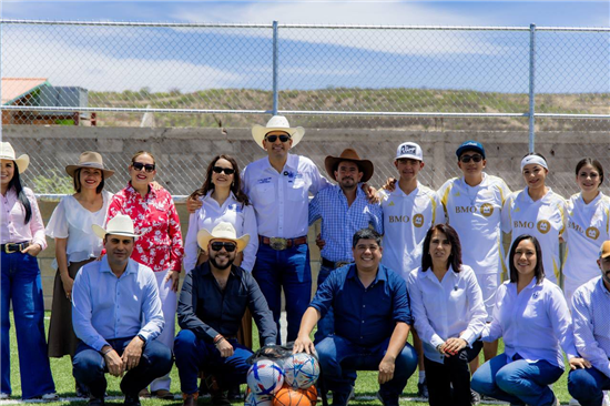 Inauguran cancha de futbol rápido y amplían salón de usos múltiples en Guadalupe, Chihuahua