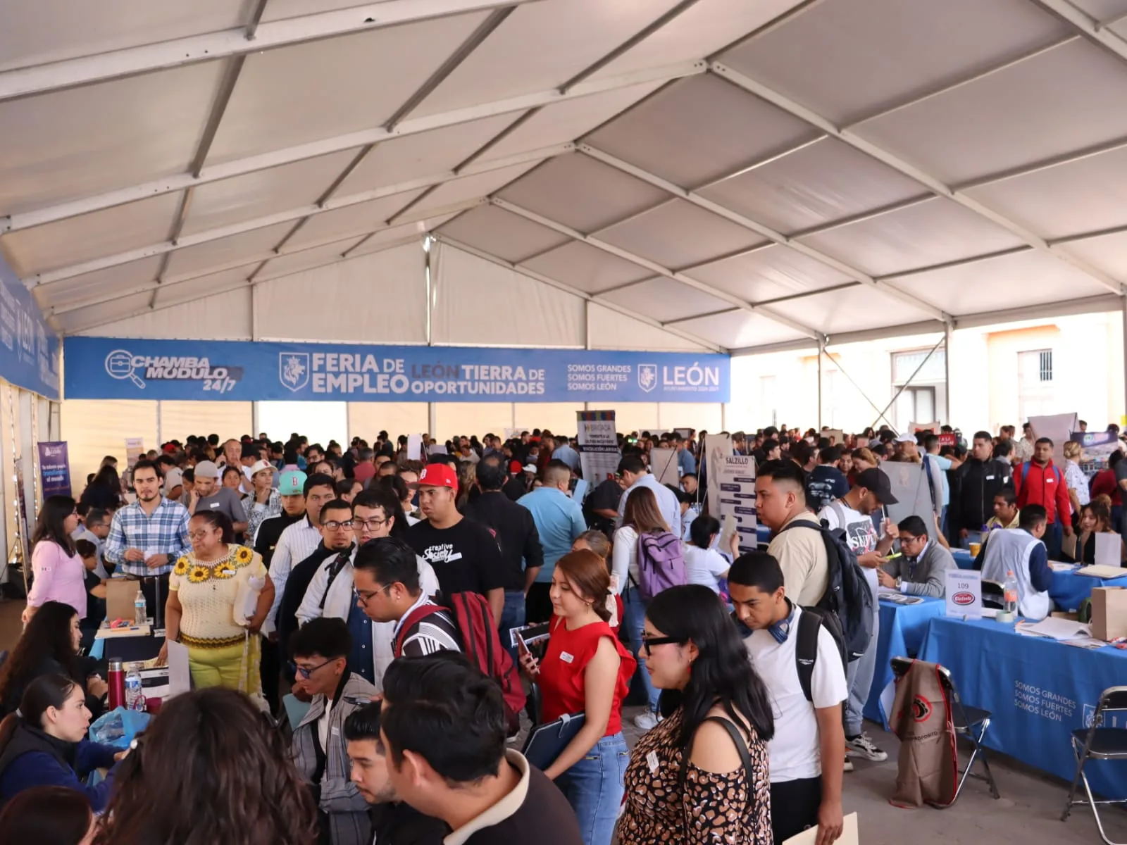 Más de 1,500 vacantes en Feria de Empleo en León, Guanajuato