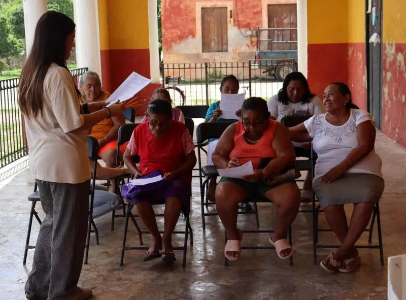 DIF Yucatán capacita a grupo comunitario de Tixpéhual en producción y consumo de alimentos saludables