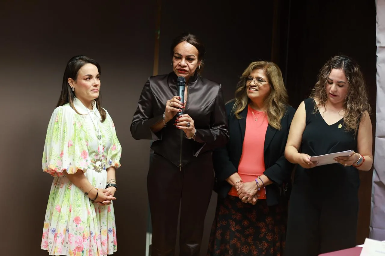 Reconocen a Mujeres que Impulsan Cambios Sociales y Educativos en Juárez - imagen 16