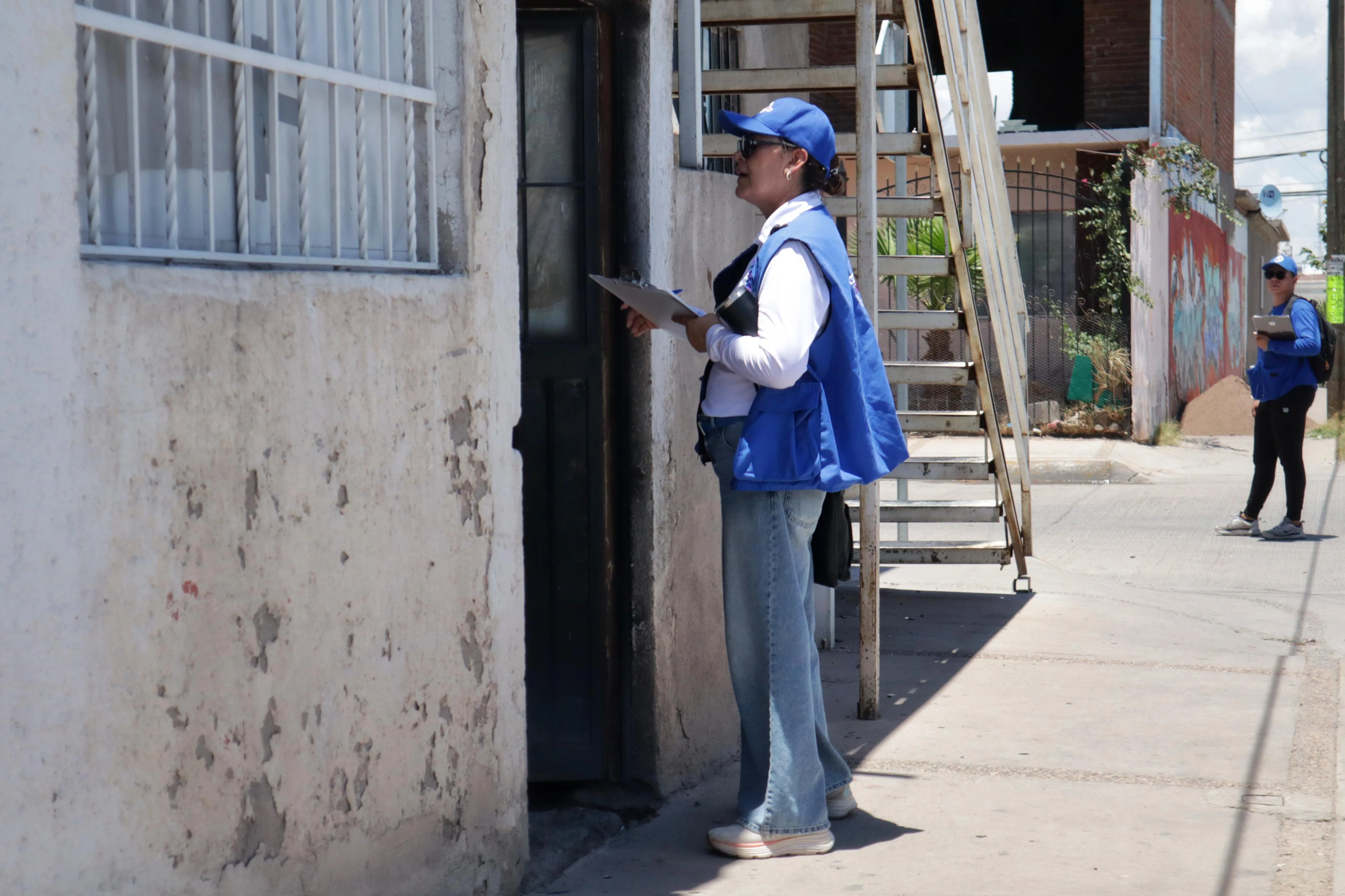 Chalecos Azules recorren colonias del norte de Chihuahua durante jornada de 12 horas - imagen 2
