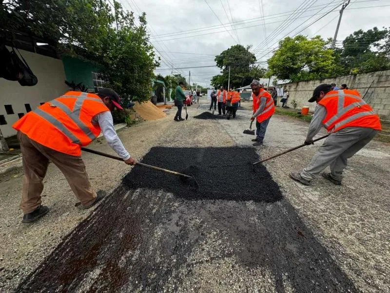 Inician trabajos de conservación en 38 calles de la colonia Melchor Ocampo en Mérida