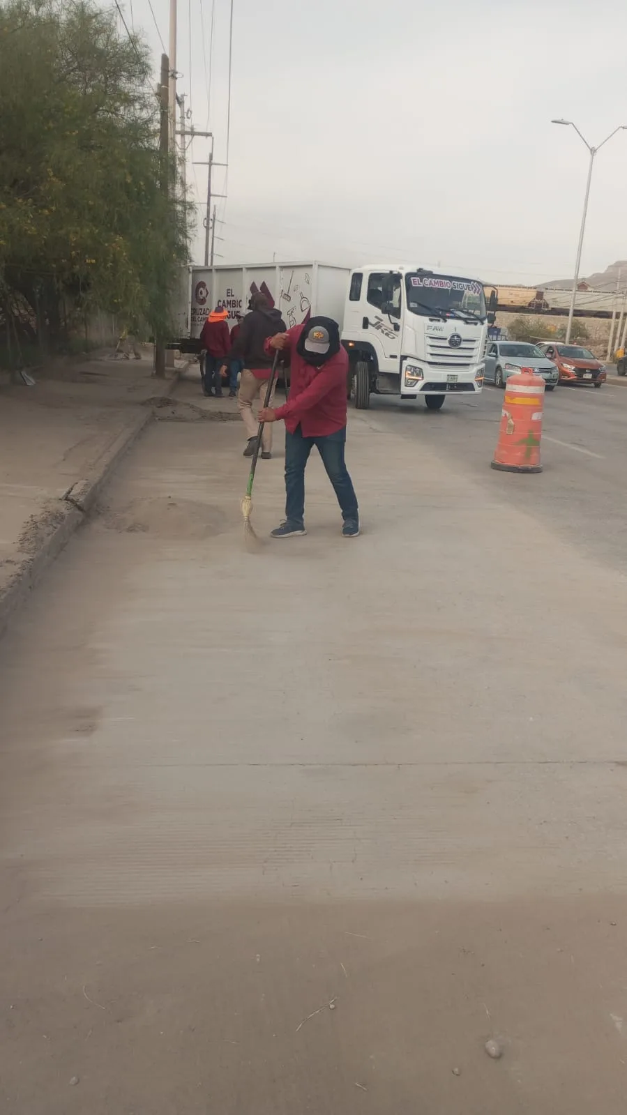 Dirección de Limpia intensifica labores en avenidas principales para mejorar imagen urbana en San Luis Potosí - imagen 1