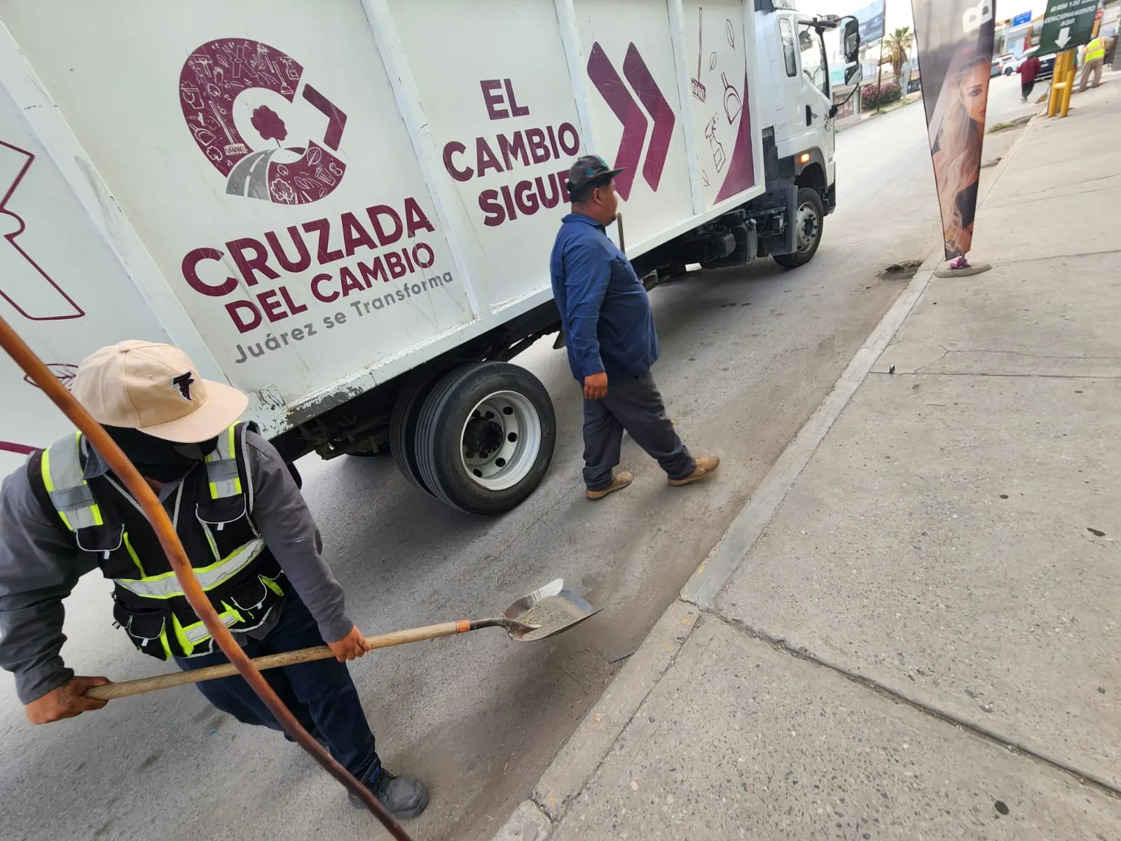 Dirección de Limpia intensifica labores en avenidas principales para mejorar imagen urbana en San Luis Potosí - imagen 5