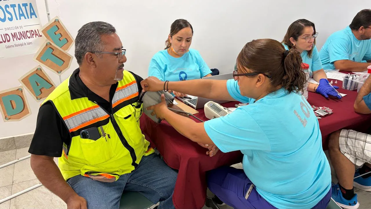 Salud Municipal realiza 798 acciones preventivas en Feria de la Salud en maquiladora Adient - imagen 3
