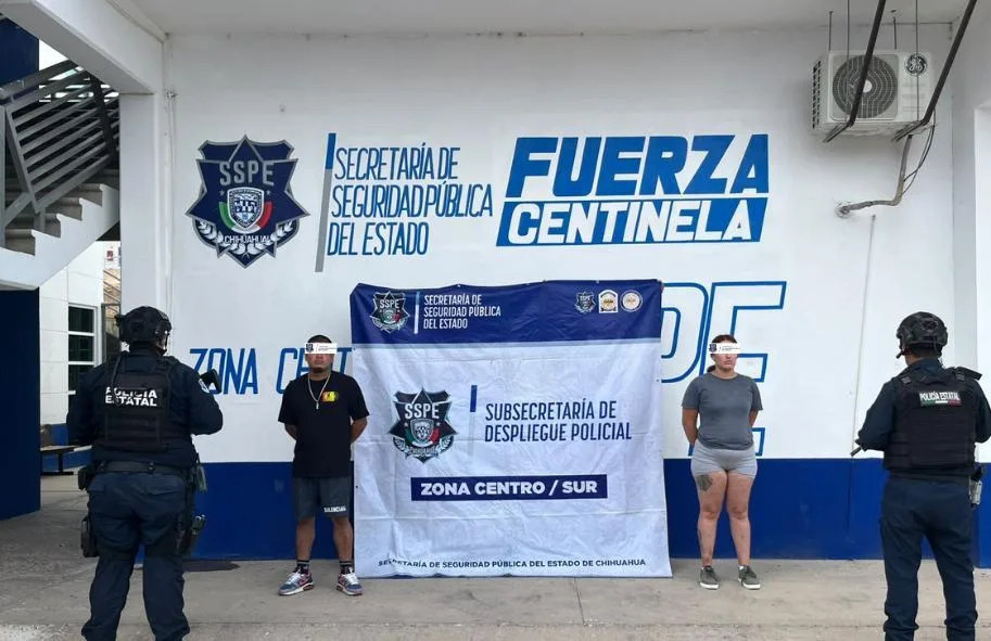 Detienen en Chihuahua a una pareja con más de medio kilo de cristal y 9 mil 650 pesos en efectivo