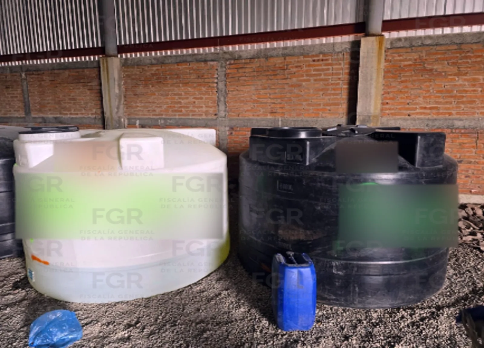 FGR asegura más de 32 mil litros de hidrocarburo en cateo en Tototlán, Jalisco