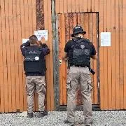 FGR asegura más de 32 mil litros de hidrocarburo en cateo en Tototlán, Jalisco - imagen 11