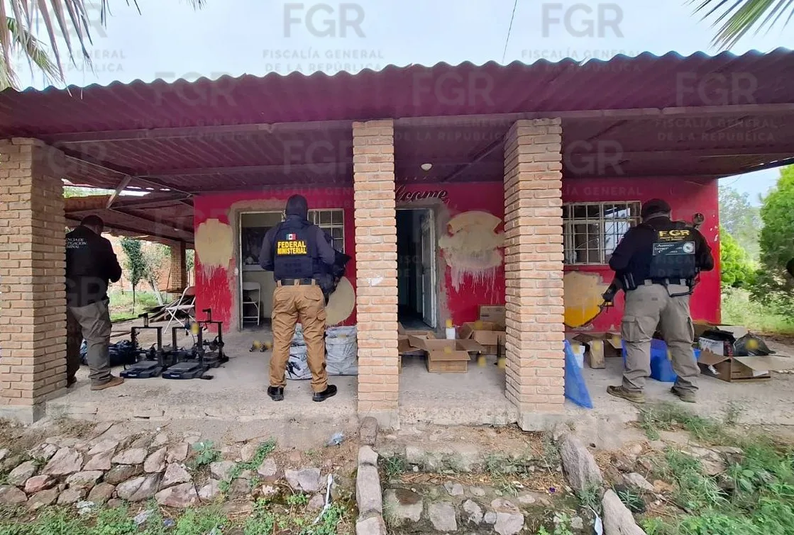 FGR de Durango asegura materiales para fabricación de explosivos artesanales - imagen 2
