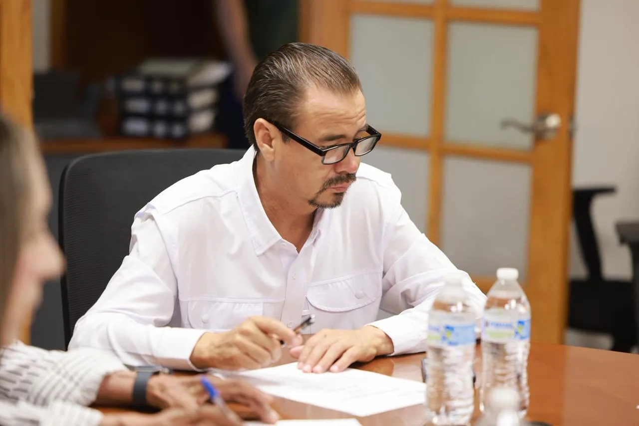 Ciudad Juárez presenta programa municipal de becas y entrega de útiles escolares para estudiantes - imagen 3