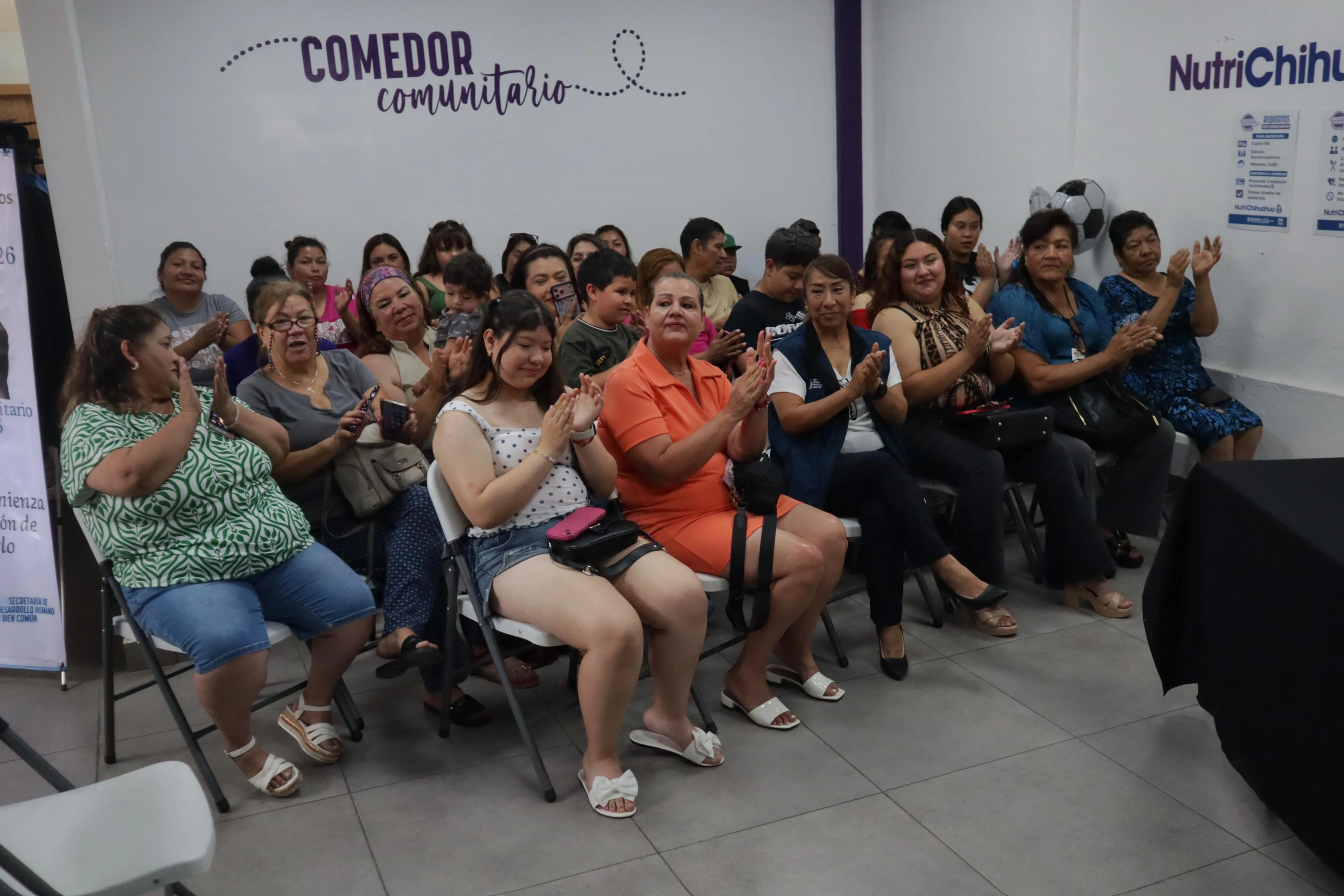 16 personas concluyen la educación básica en el Centro Comunitario Madera 65, en Chihuahua - imagen 1