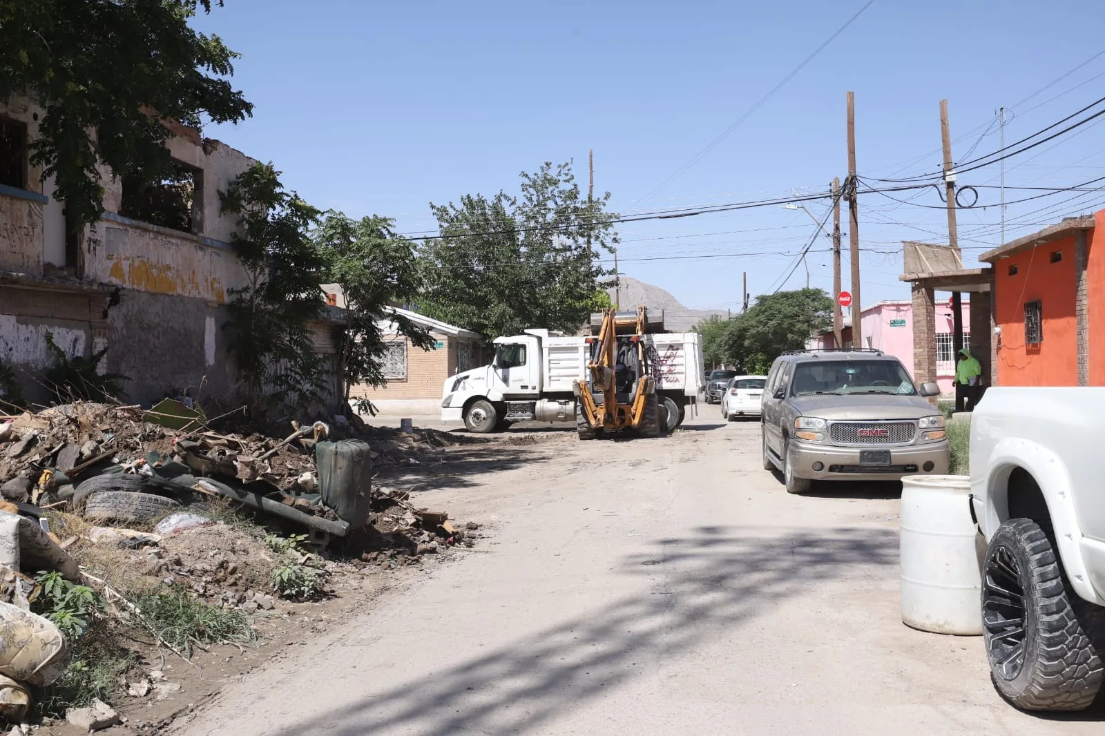 Dirección de Limpia intensifica acciones contra depósitos ilegales de basura en predios de Juárez