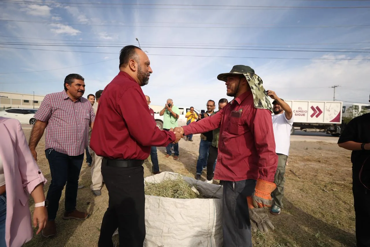 Presidente Municipal de Juárez supervisa avances en mantenimiento urbano de 48 avenidas prioritarias - imagen 12