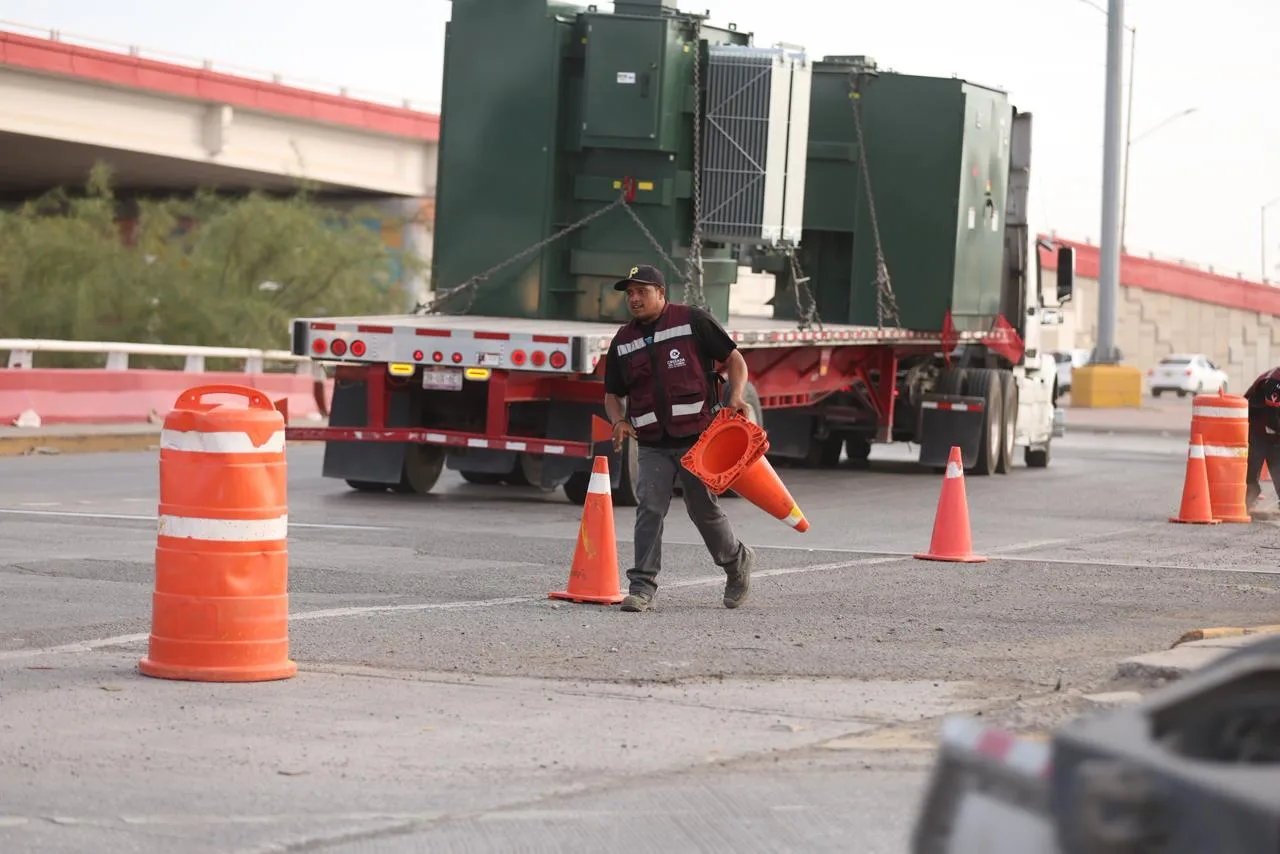Presidente Municipal de Juárez supervisa avances en mantenimiento urbano de 48 avenidas prioritarias - imagen 16