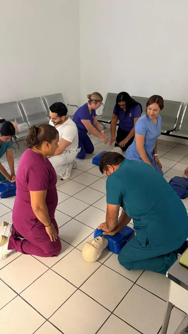Personal de urgencias y medicina preventiva en Juárez recibe capacitación en manejo de vacunas y RCP - imagen 1