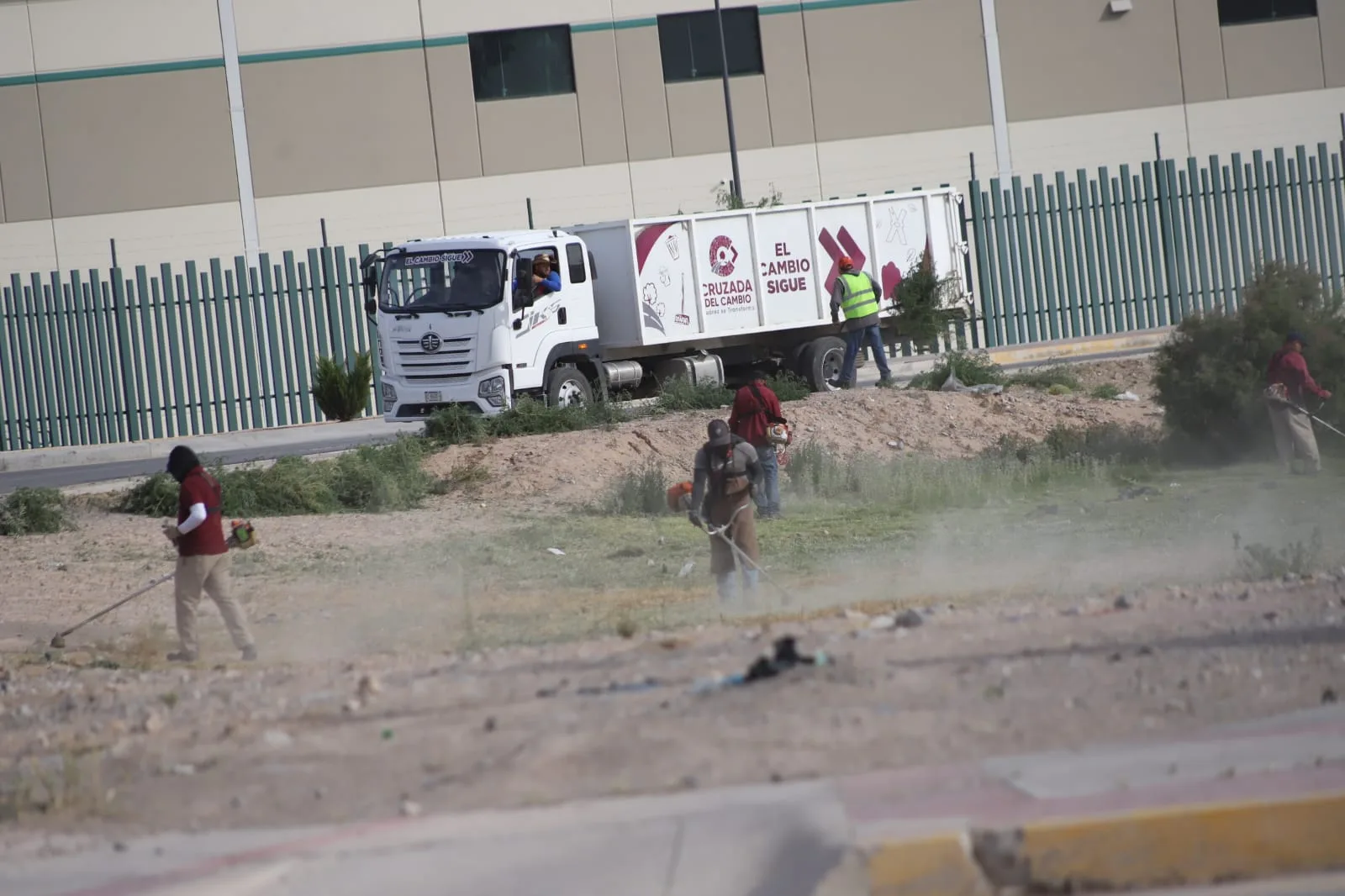 Avanza Cruzada del Cambio con mantenimiento en 35 avenidas de Torreón - imagen 8
