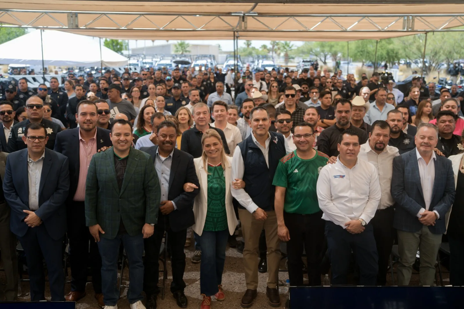Maru Campos entrega equipamiento policial a 13 municipios de Chihuahua - imagen 1